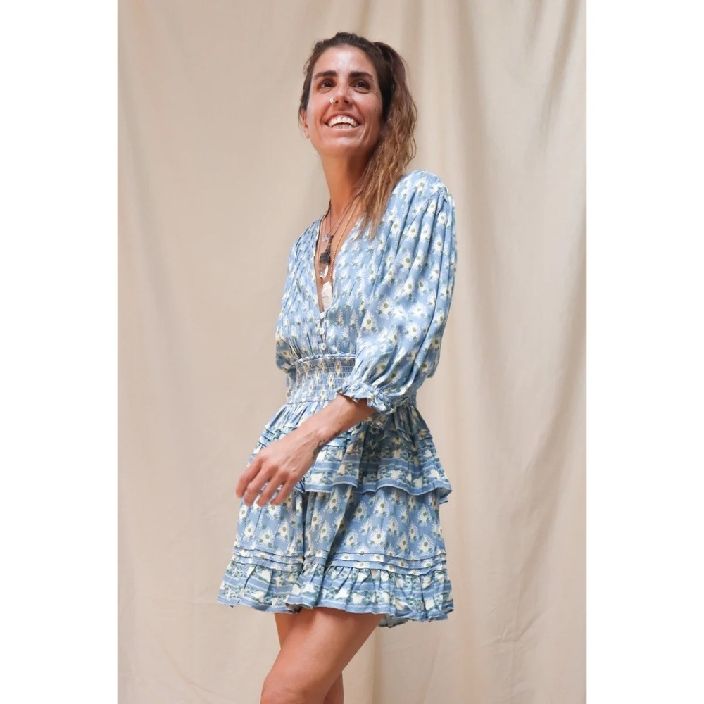 Jens Pirate Booty Blue Floral Smocked Tiered Ruffle V-Neck Mini Dress Boho